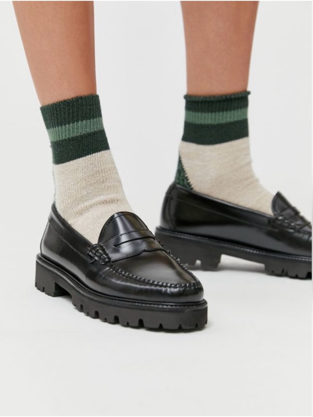 NWOT G.H. Bass weejunsWhitney Super Lug Penny Loafers + shoe tree. Sz. 8.5M.